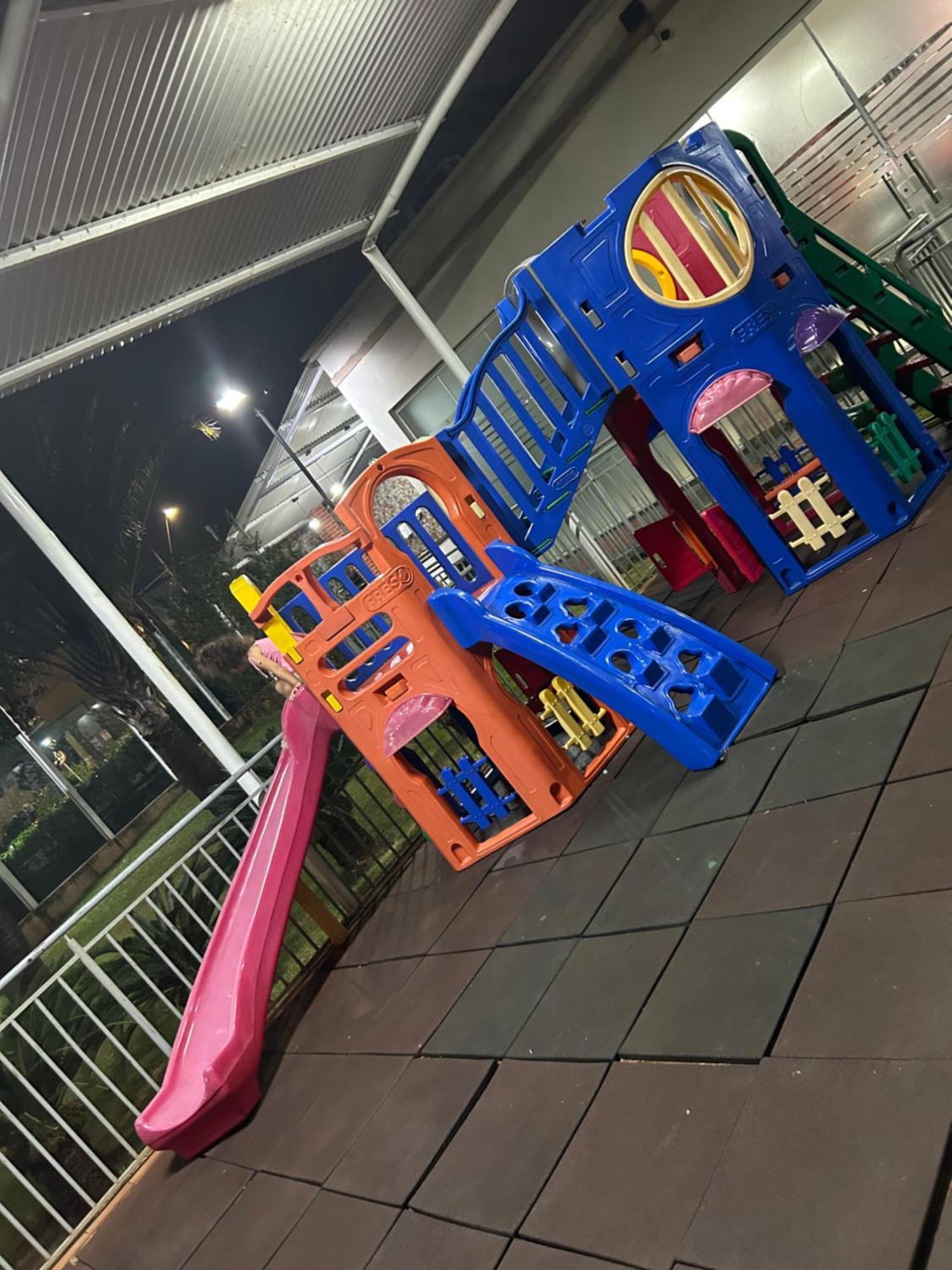 Ap Completo Vista Para Rua Arcond Wifi Piscina لوندرينا المظهر الخارجي الصورة